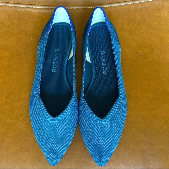 Ocean Blue Rothy's Size 8 - Picture 1 of 9
